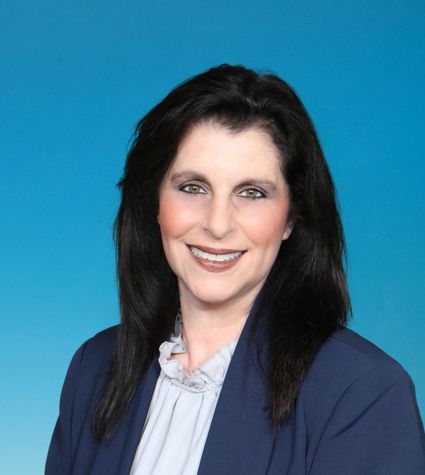 Christine Camuto